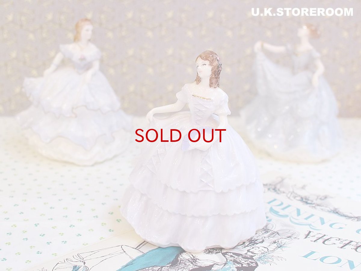 画像1: RW002 Royal Worcester  ロイヤルウースター デビュタント フィギュリン〜Lady Henrietta〜 (1)