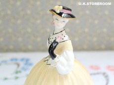 画像6: RW019 Royal Worcester  ロイヤルウースター ファッショナブルヴィクトリアンズ フィギュリン〜Lady Alice〜 (6)