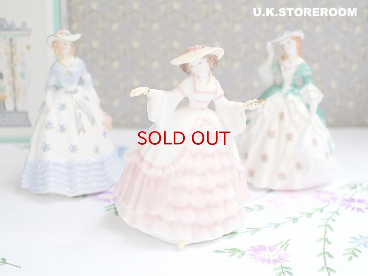 画像1: RW010 Royal Worcester  ロイヤルウースター ファッショナブルヴィクトリアンズ フィギュリン〜Lady Sophie〜 (1)
