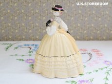 画像3: RW019 Royal Worcester  ロイヤルウースター ファッショナブルヴィクトリアンズ フィギュリン〜Lady Alice〜 (3)