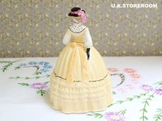 画像4: RW019 Royal Worcester  ロイヤルウースター ファッショナブルヴィクトリアンズ フィギュリン〜Lady Alice〜 (4)