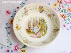 画像2: CH139 Wedgwood  Peter Rabbit  ウェッジウッド ピーターラビット グリーンライン サラダ/シリアルボウル (2)