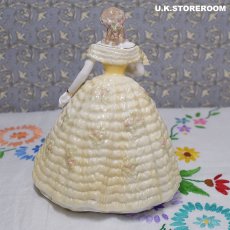 画像4: RW060 Royal Worcester  ロイヤルウースター デビュタント フィギュリン 〜Lady Elizabeth〜 (4)