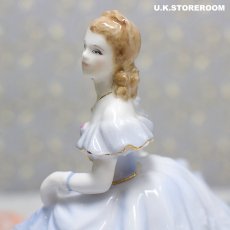 画像10: RW066 Royal Worcester  ロイヤルウースター デビュタント フィギュリン〜Lady Emma〜 (10)