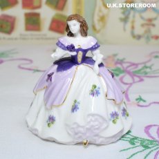 画像2: CP069 Coalport コールポート  フェアレストフラワーズ フィギュリン〜Violet〜 (2)