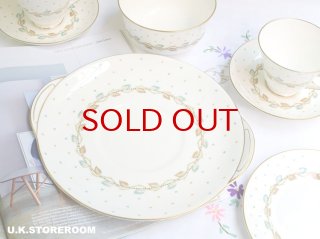 イギリス　アンティーク　ロイヤルドルトン　ランベス窯　ガーランド　フラワーベース イギリス アンティーク ロイヤルドルトン ランベス窯 ガーランド