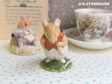 画像1: CH330 Royal Doulton Brambly Hedge  ブランベリーヘッジ バジル フィギュア (1)