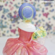 画像8: OB382 Royal Doulton  ロイヤルドルトン フィギュリン〜Cissie〜 (8)