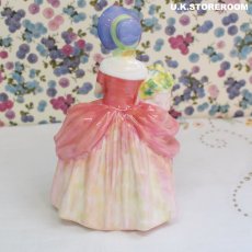 画像4: OB382 Royal Doulton  ロイヤルドルトン フィギュリン〜Cissie〜 (4)