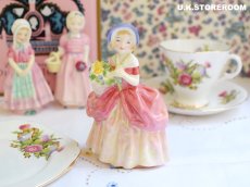 画像1: OB382 Royal Doulton  ロイヤルドルトン フィギュリン〜Cissie〜 (1)