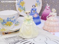 画像1: CP105 Coalport コールポート  フィギュリン〜Springtime〜 (1)