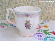 画像4: CH353 Royal Doulton Brambly Hedge  ロイヤルドルトン ブランブリーヘッジ  ウェディング マグカップ  (4)