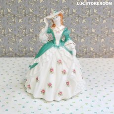 画像2: RW097 Royal Worcester  ロイヤルウースター ファッショナブルヴィクトリアンズ フィギュリン〜Lady Sarah〜 (2)