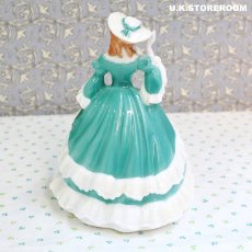 画像4: RW097 Royal Worcester  ロイヤルウースター ファッショナブルヴィクトリアンズ フィギュリン〜Lady Sarah〜 (4)