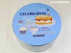 画像5: CO134 Tesco テスコ エリザベス女王  プラチナジュビリー ケーキティン ２個セット (5)