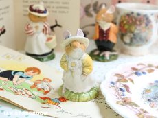 画像1: CH363 Royal Doulton Brambly Hedge  ブランブリーヘッジ プリムローズ・ウッドマウス フィギュリン (1)