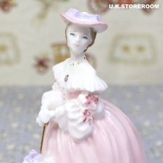 画像8: RW104 Royal Worcester  ロイヤルウースター ファッショナブルヴィクトリアンズ フィギュリン〜Lady Emma〜 (8)