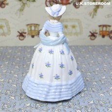 画像4: RW103 Royal Worcester  ロイヤルウースター ファッショナブルヴィクトリアンズ フィギュリン〜Lady Hannah〜 (4)