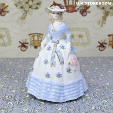 画像2: RW103 Royal Worcester  ロイヤルウースター ファッショナブルヴィクトリアンズ フィギュリン〜Lady Hannah〜 (2)