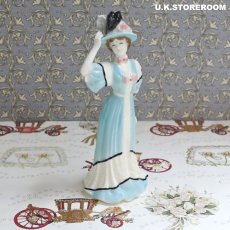 画像3: RW108 Royal Worcester  ロイヤルウースター マイフェアレディ  フィギュリン 〜Lady Dorothy〜 (3)