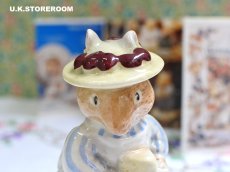 画像5: CH373 Royal Doulton Brambly Hedge   ブランブリーヘッジ　ミセスアップル フィギュリン (5)