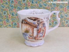 画像2: CH377 Royal Doulton Brambly Hedge  ブランブリーヘッジ フォーシーズン マグカップ 〜ウィンター〜 (2)