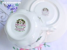 画像14: RA256 Royal Albert    ロイヤルアルバート クリスマスローズ 12月 ティーカップ＆ソーサー (14)