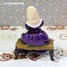 画像4: OB462 Royal Doulton   ロイヤルドルトン フィギュリン 〜Affection〜 (4)