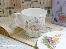画像2: RA259 Royal Albert  ロイヤルアルバート ビアトリクスポター マグカップ (2)