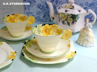 パラゴン  アンティークカップ　フラワーハンドル  トリオ フラワーハンドル トリオ Melba Bone China – ラブアンティーク