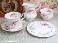 画像2: RA267 Royal Albert  ロイヤルアルバート ジュビリーローズ  ティートリオ (2)