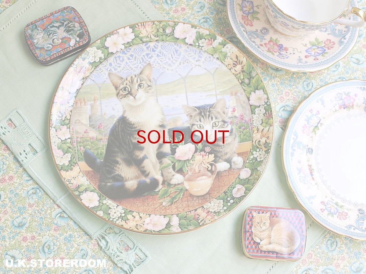画像1: CH408 Royal Doulton Lesley Anne Ivory  レズリー・アン・アイボリー Cats in the window サマー ピクチャープレート  (1)