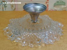 画像11: GS046 Sowerby Glass ソウビーガラス  ホブネイル＆ボタンパターン ケーキスタンド (11)