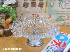 画像1: GS046 Sowerby Glass ソウビーガラス  ホブネイル＆ボタンパターン ケーキスタンド (1)