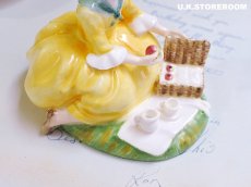 画像3: OB502 Royal Doulton   ロイヤルドルトン フィギュリン 〜Picnic〜 (3)
