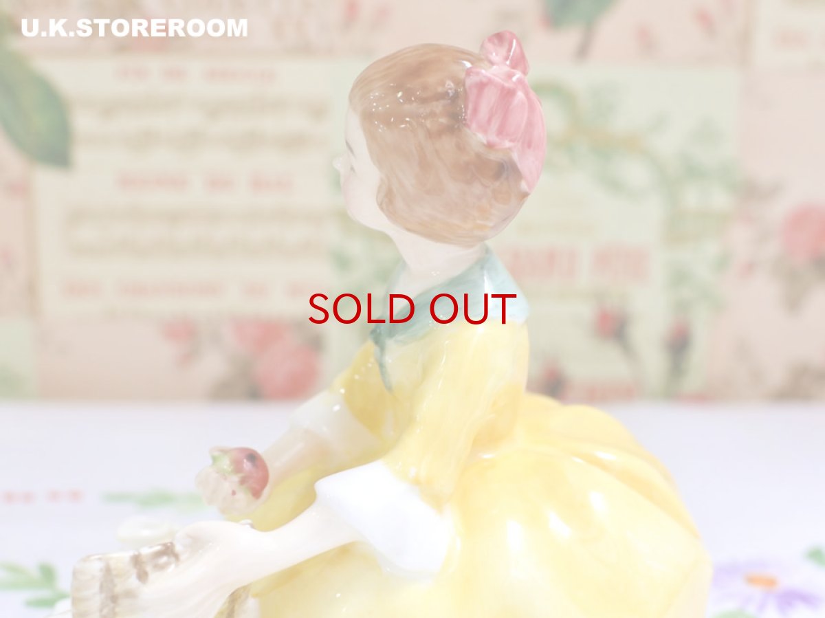 画像10: OB502 Royal Doulton   ロイヤルドルトン フィギュリン 〜Picnic〜 (10)